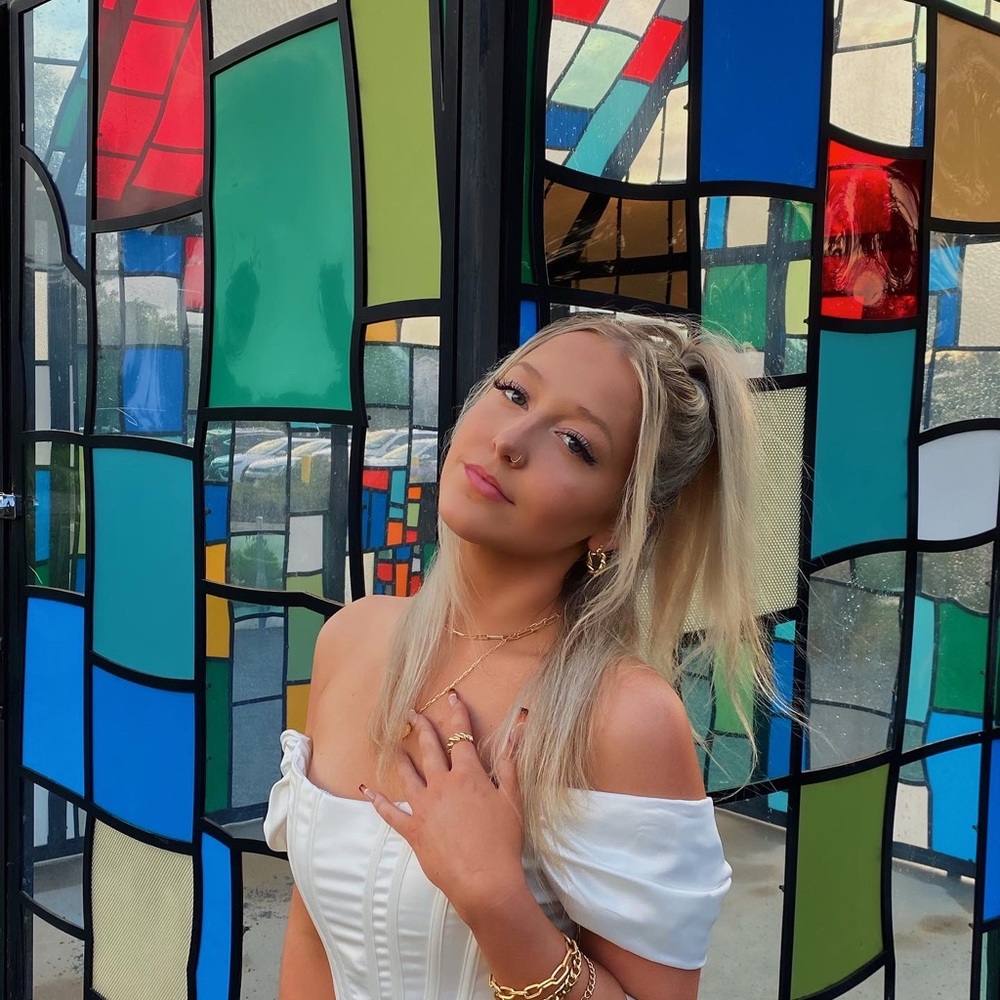 Meet your Posher, Ingrid